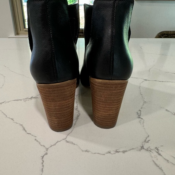 Steve Madden Nello Bootie - Picture 3 of 3